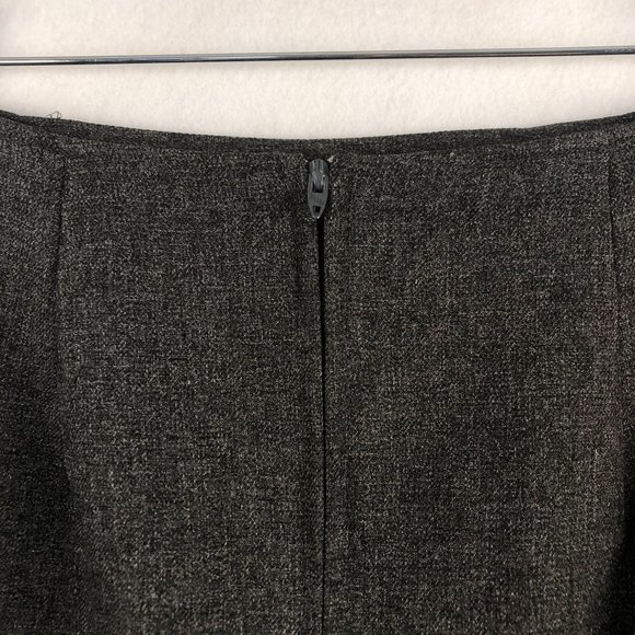 Danielle B Women's Size 8 Grey Side Slit Unlined A-Line Mini Skirt Polyester - Picture 4 of 6